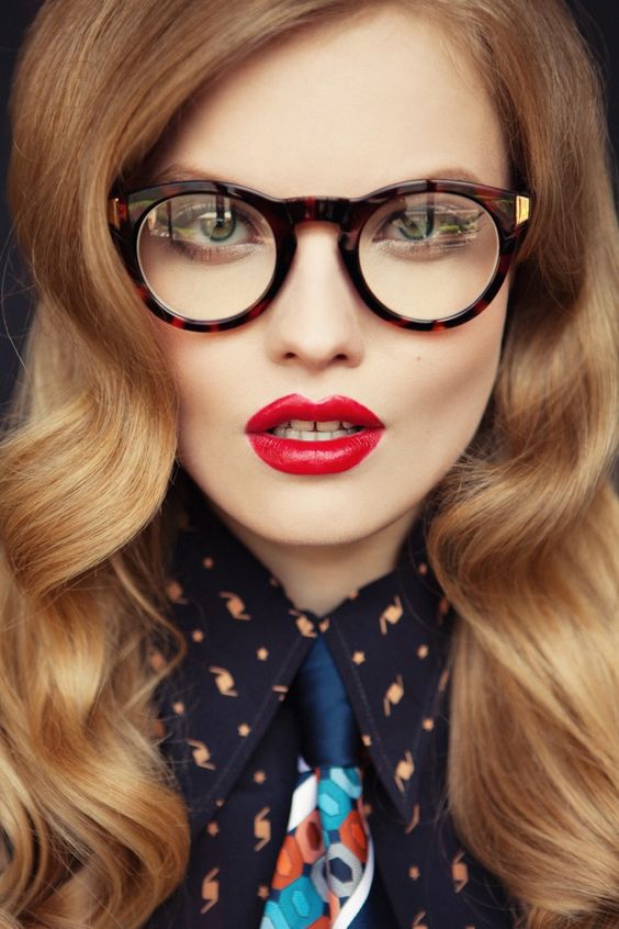 Quel maquillage porter avec des lunettes : Femme Actuelle Le MAG